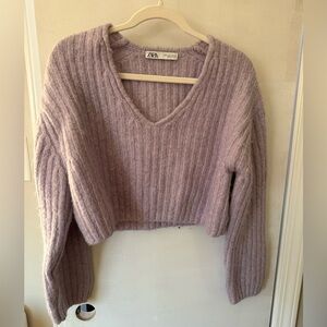 Zara Women's Lavender V-Neck Sweater
